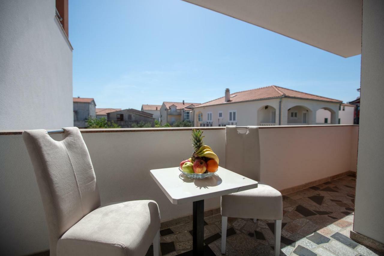 Vila Tatjana Vodice Exterior foto